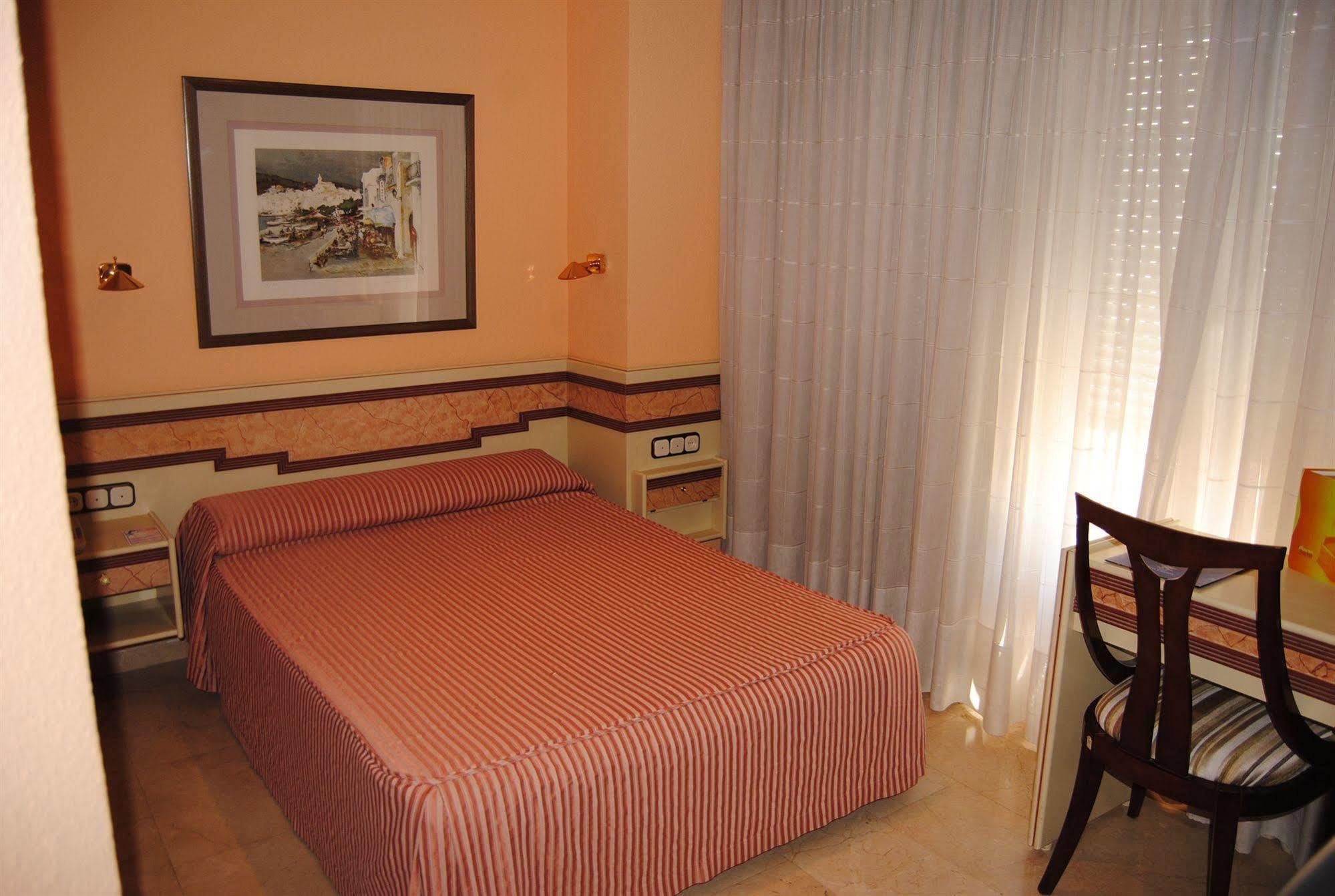 Reina Cristina 3* Granada