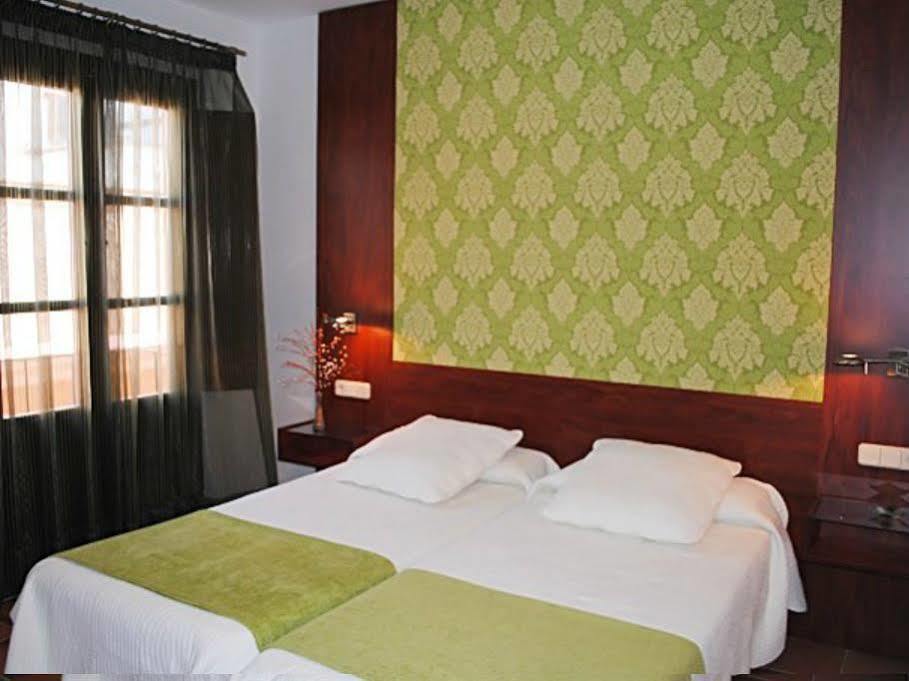 Nieves Hotel