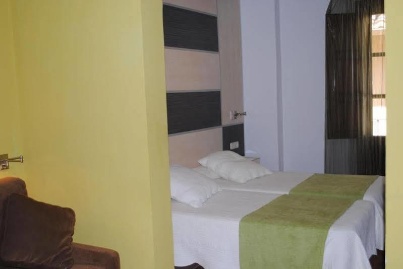 Nieves Hotel 3*