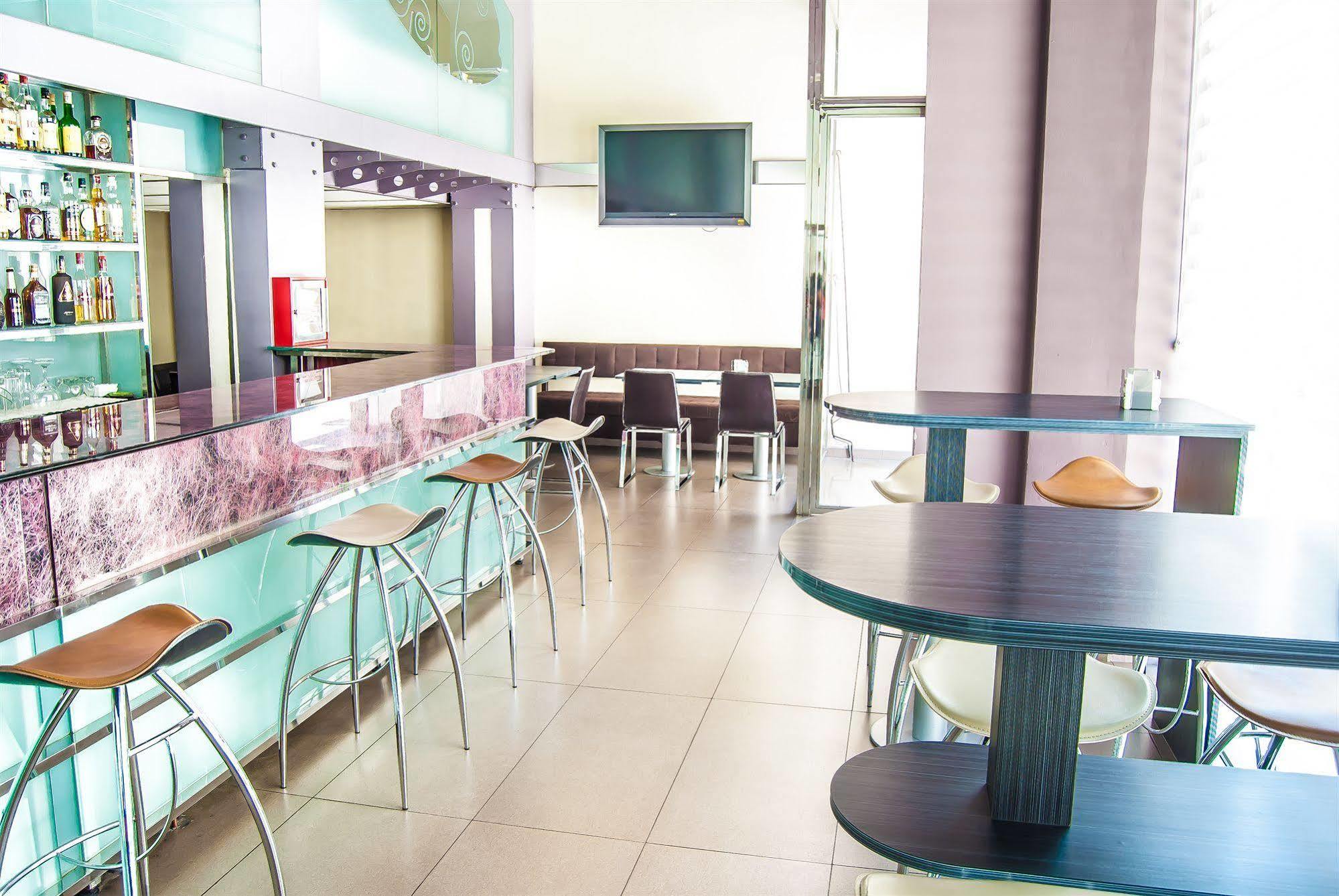 Reino De Hotel 3*
