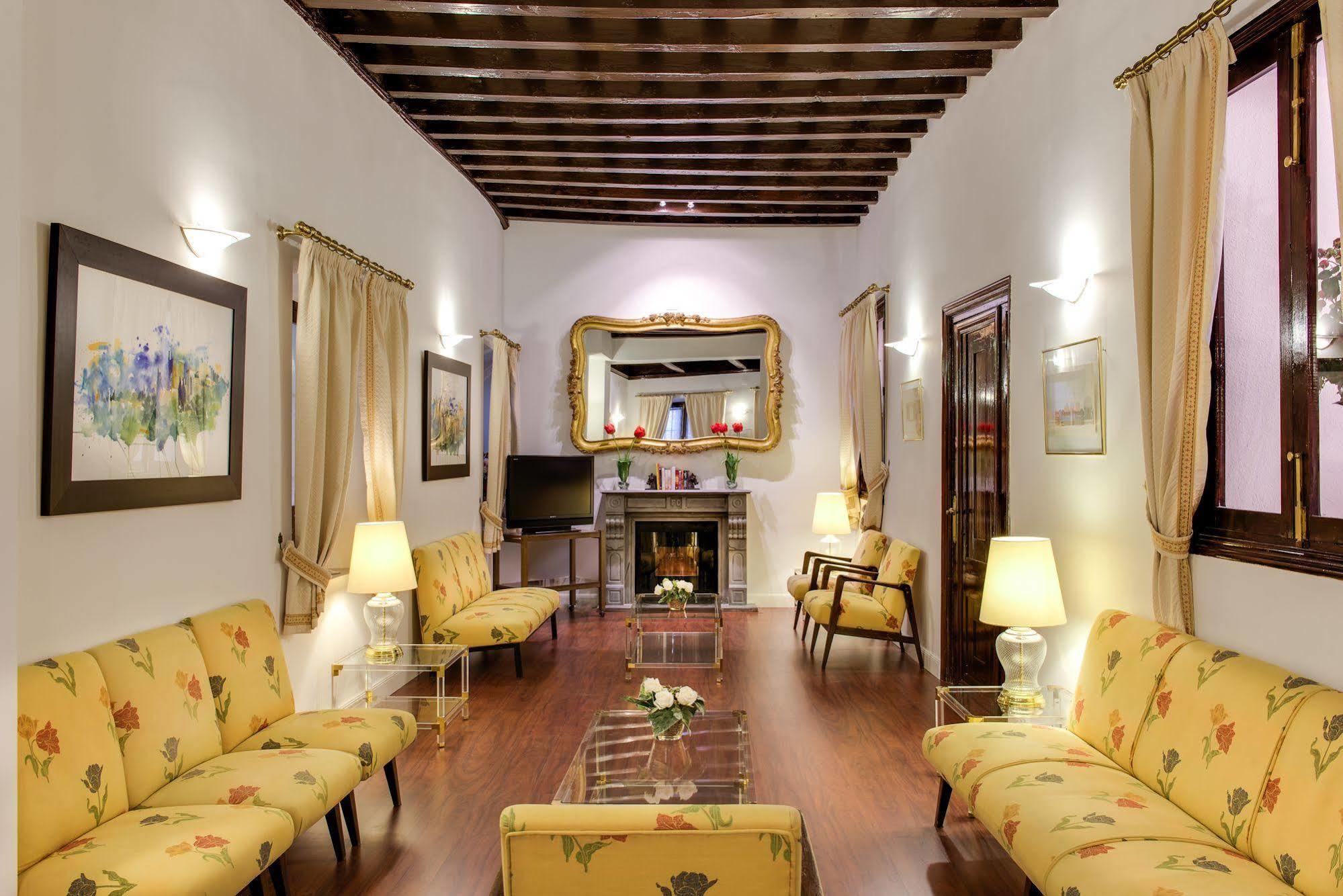 Khách sạn Anacapri 3*