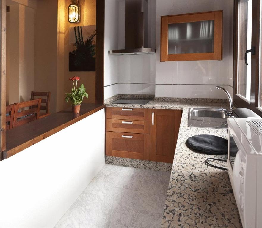 Mercader De Sedas Apartments