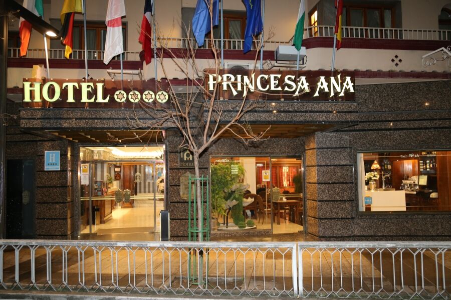 Princesa Ana 4* Granada