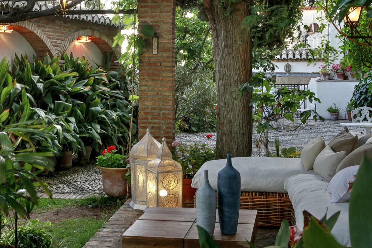 2.5 Million Villa. Magical Sunset. Super Close To Everything. 5br, 4ba, Pool, A/c+heating * Granada