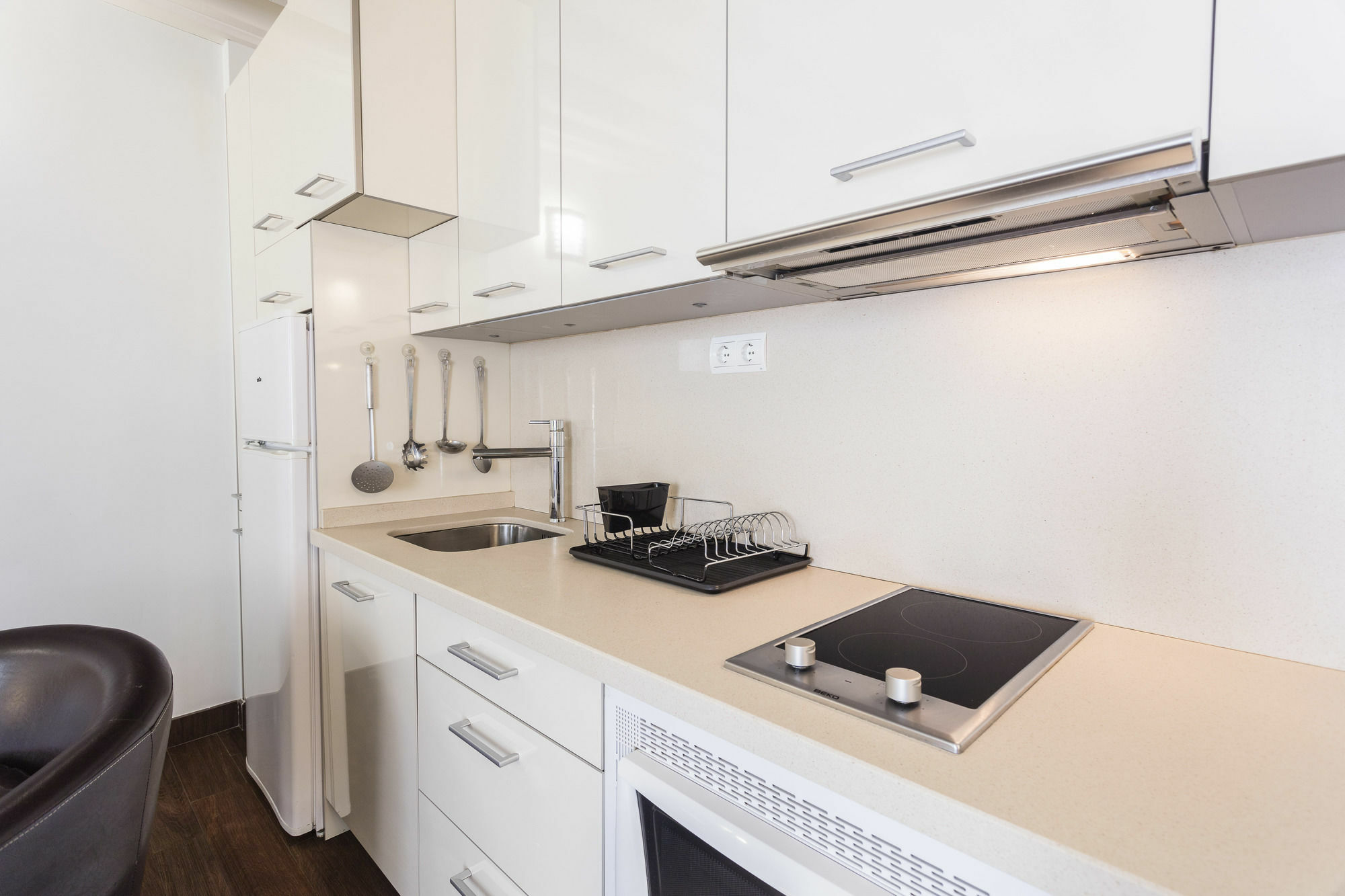 Laurel Apartment *