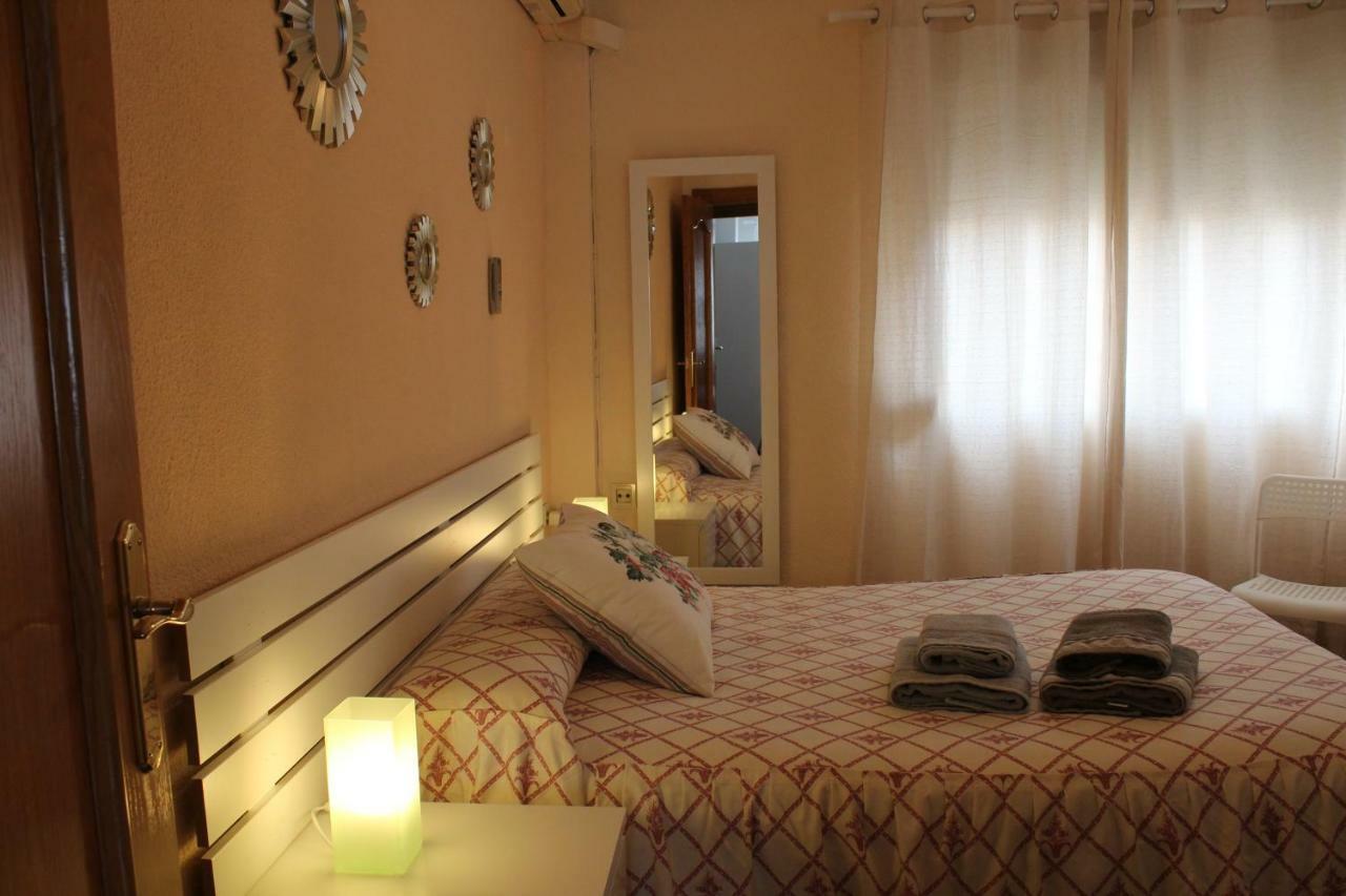 Calle Pintor Zuloaga Apartamento *