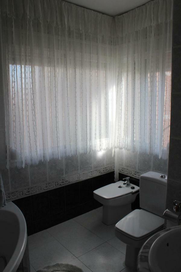 Apartamento Calle Pintor Zuloaga Granada