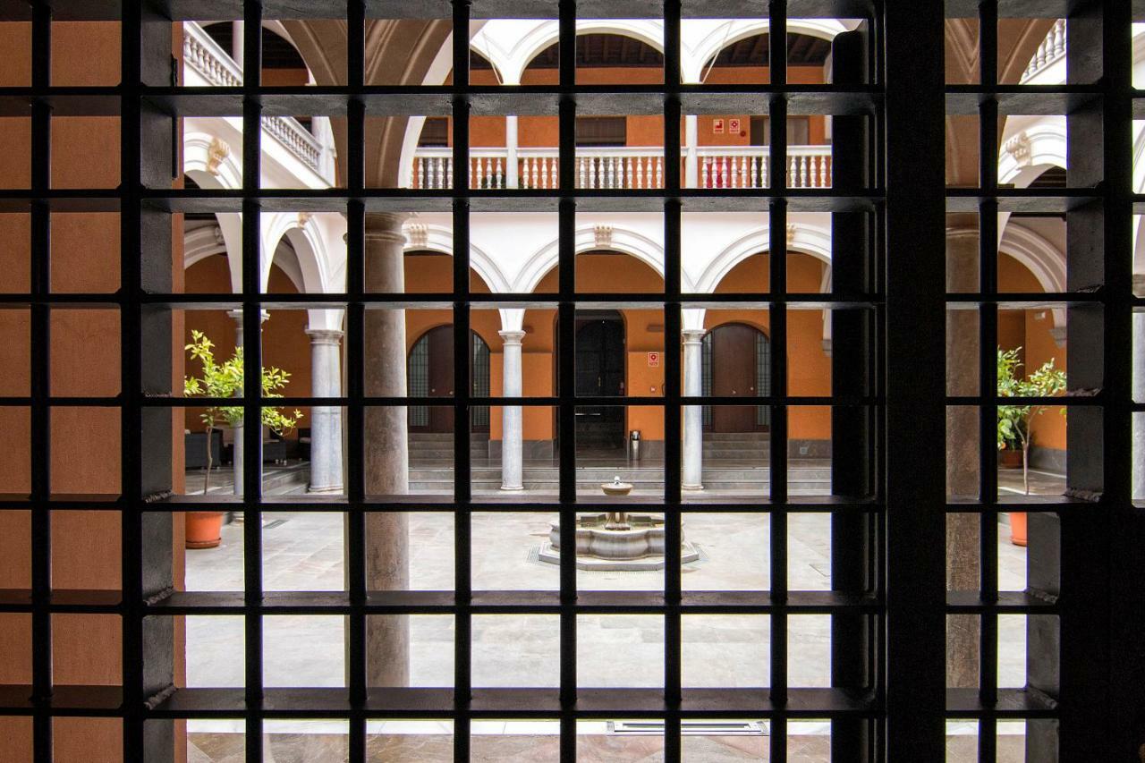 Palacio De Jeronimos
