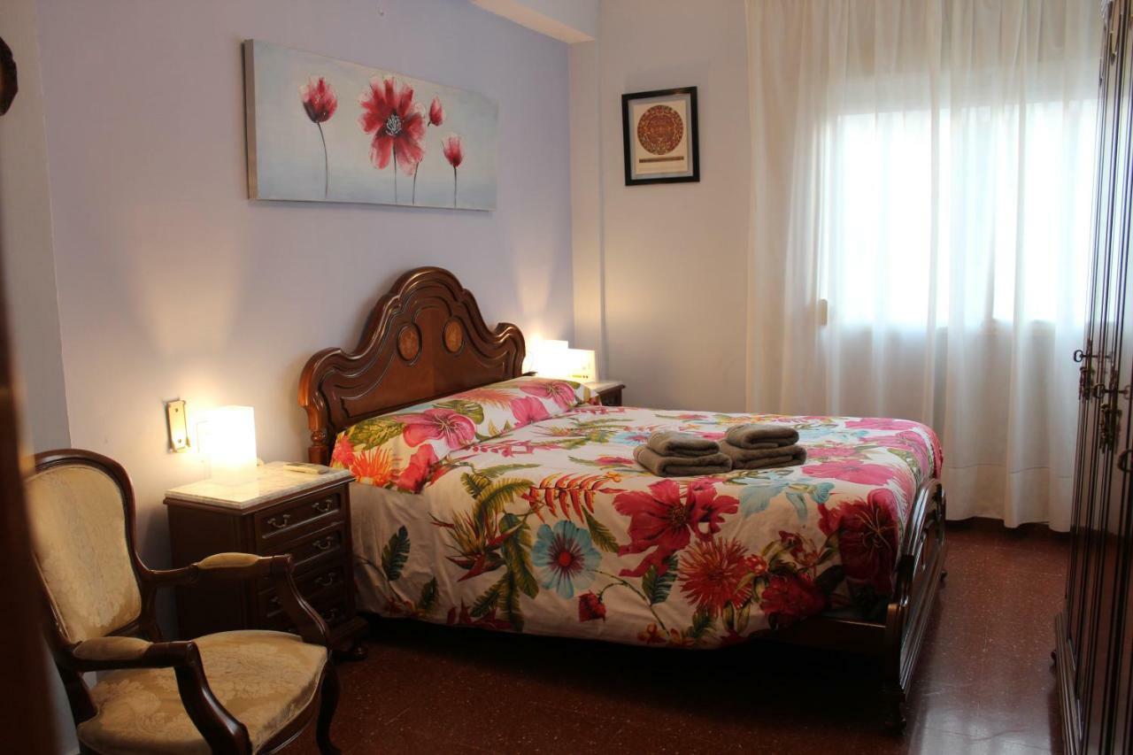 Calle Pintor Zuloaga Apartamento *