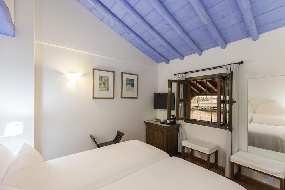 Hotel Casa Morisca 3*