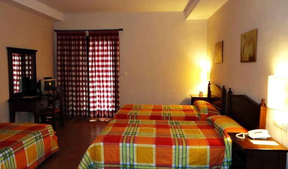 Rural Mirasierra Khách sạn 3*