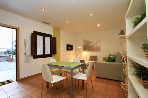 Inside Casa De La Alberca Apartment
