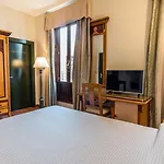 Hotel Plaza Nueva