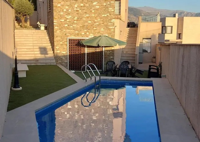 Casa En Granada Con Vistas En Zona El Serrallo