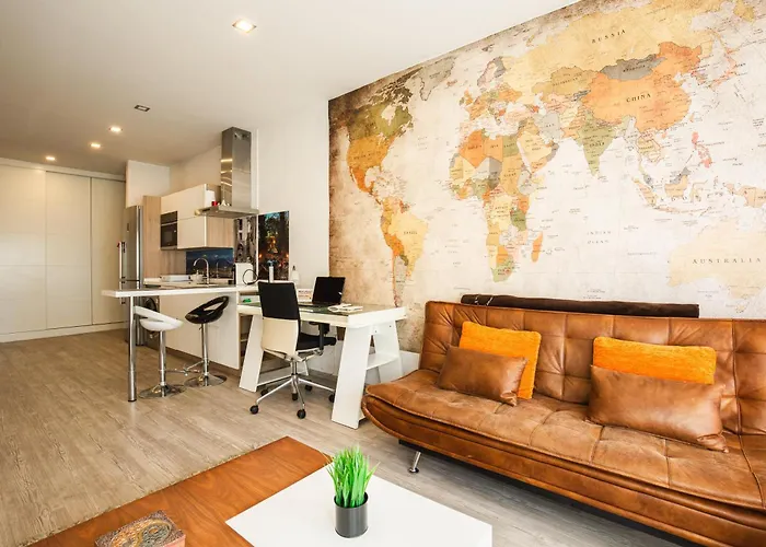 Granada Center Modern Loft