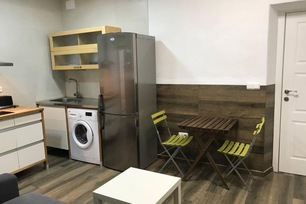 Bonito Apartamento Paseo De La Bomba Granada