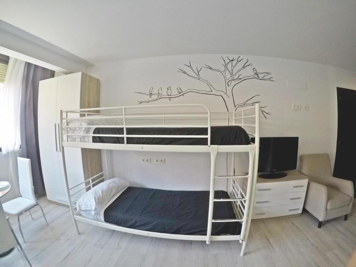 Mesonhomes Center - & Work Apartment *
