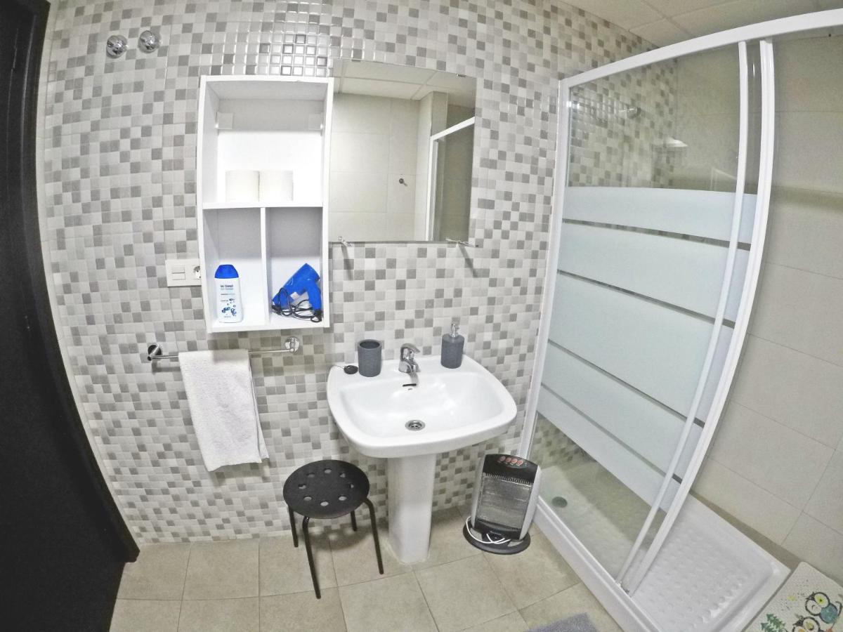 Mesonhomes Center - & Work * Granada