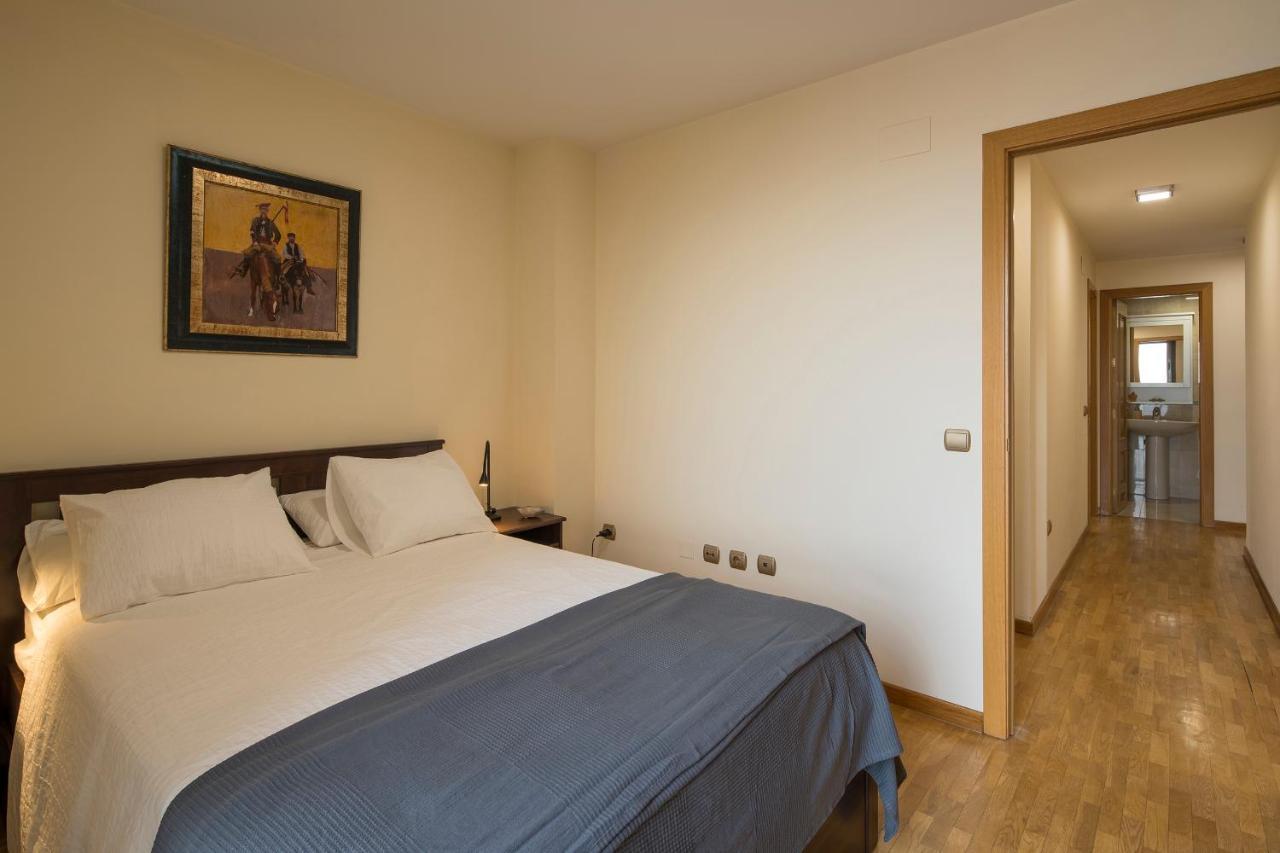 Appartement Atico Granada, Penthouse, 18-19th Floor, Centre, Views, Terrace, Free Parking *