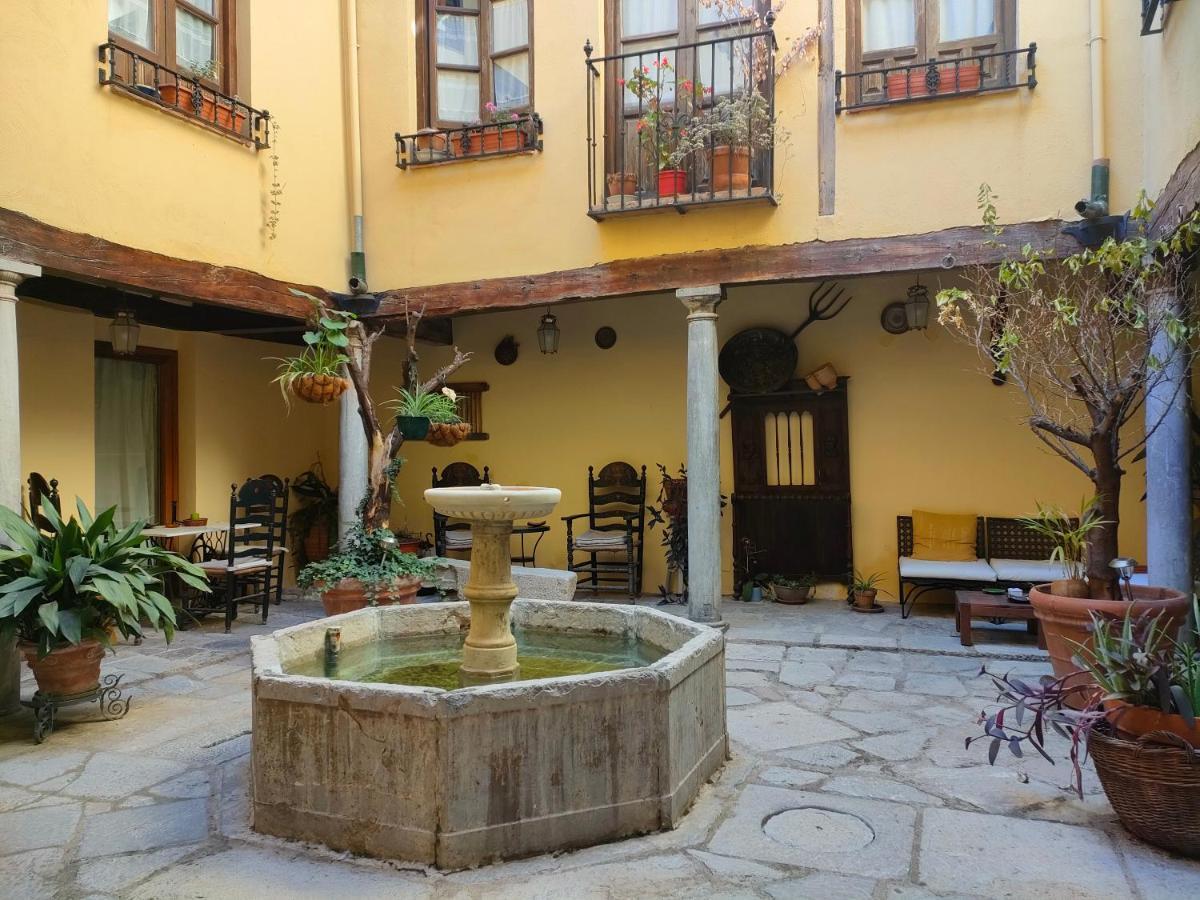 Alh Patio *