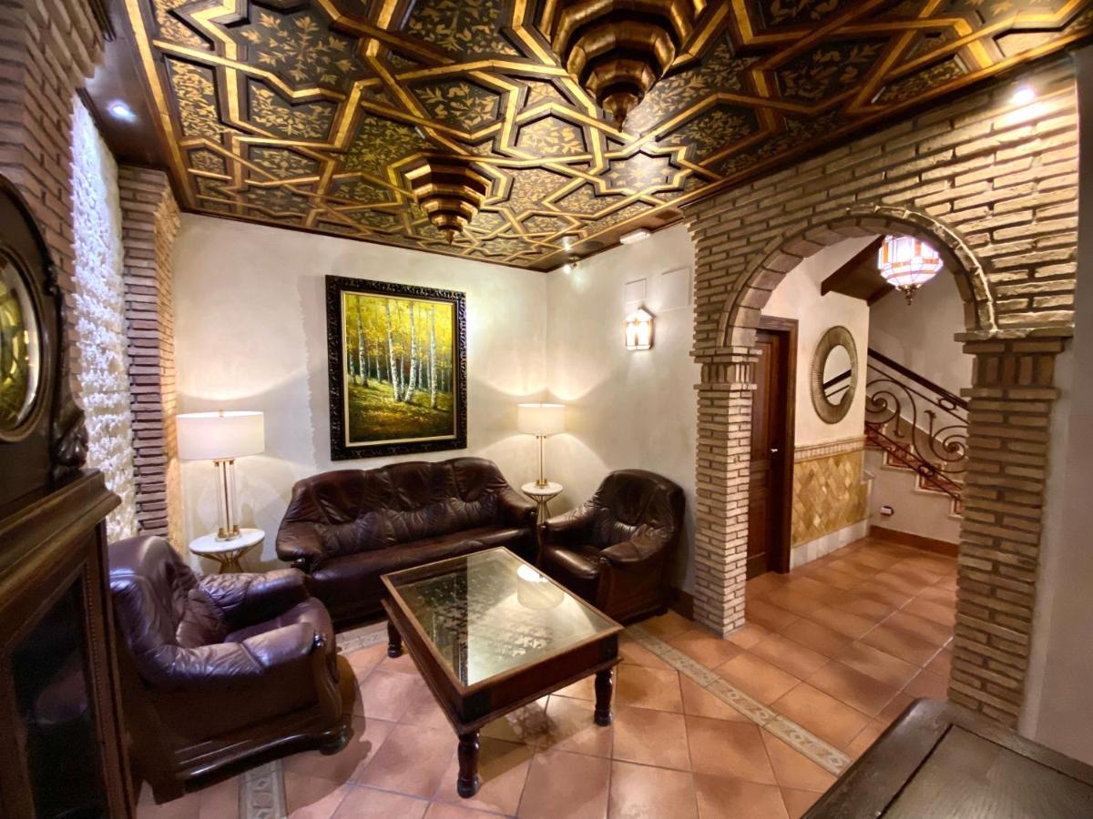 Hostal Rodri (Adults Only) 2*