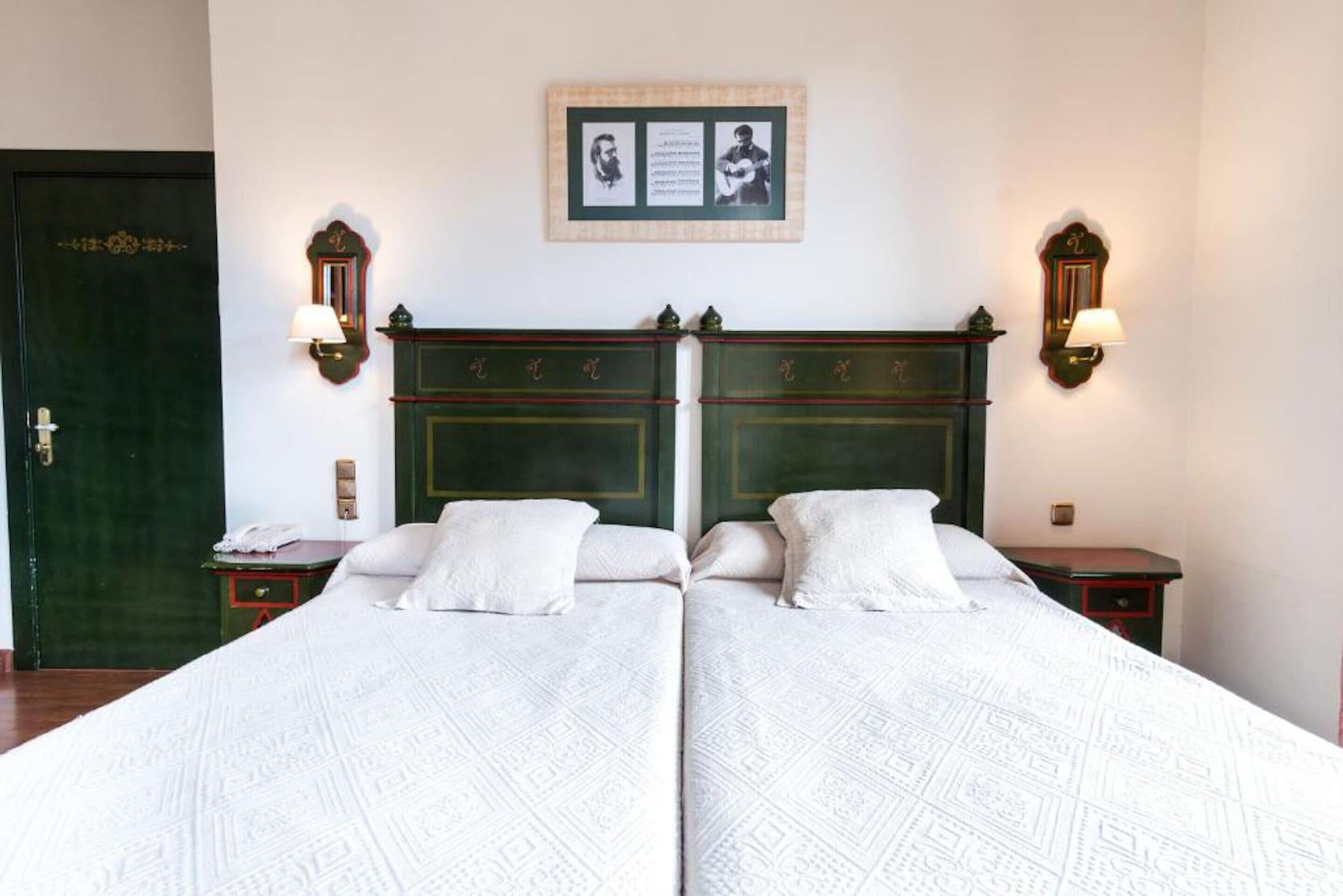 Plaza Nueva Hotel 3*