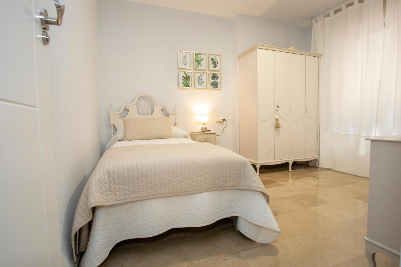 Apartment Camino De Ronda Con Parking