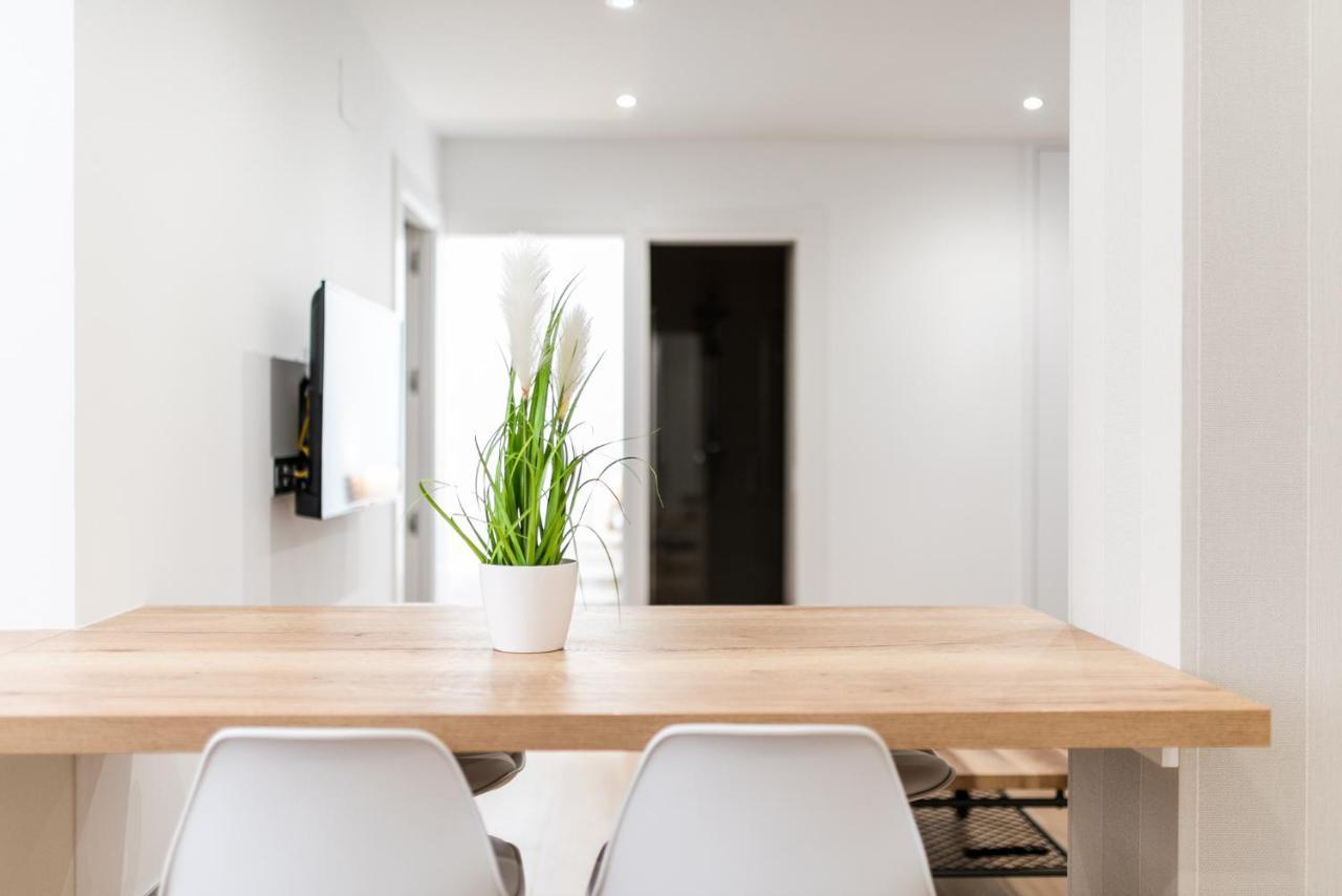 Apartment Trendy And Bright *