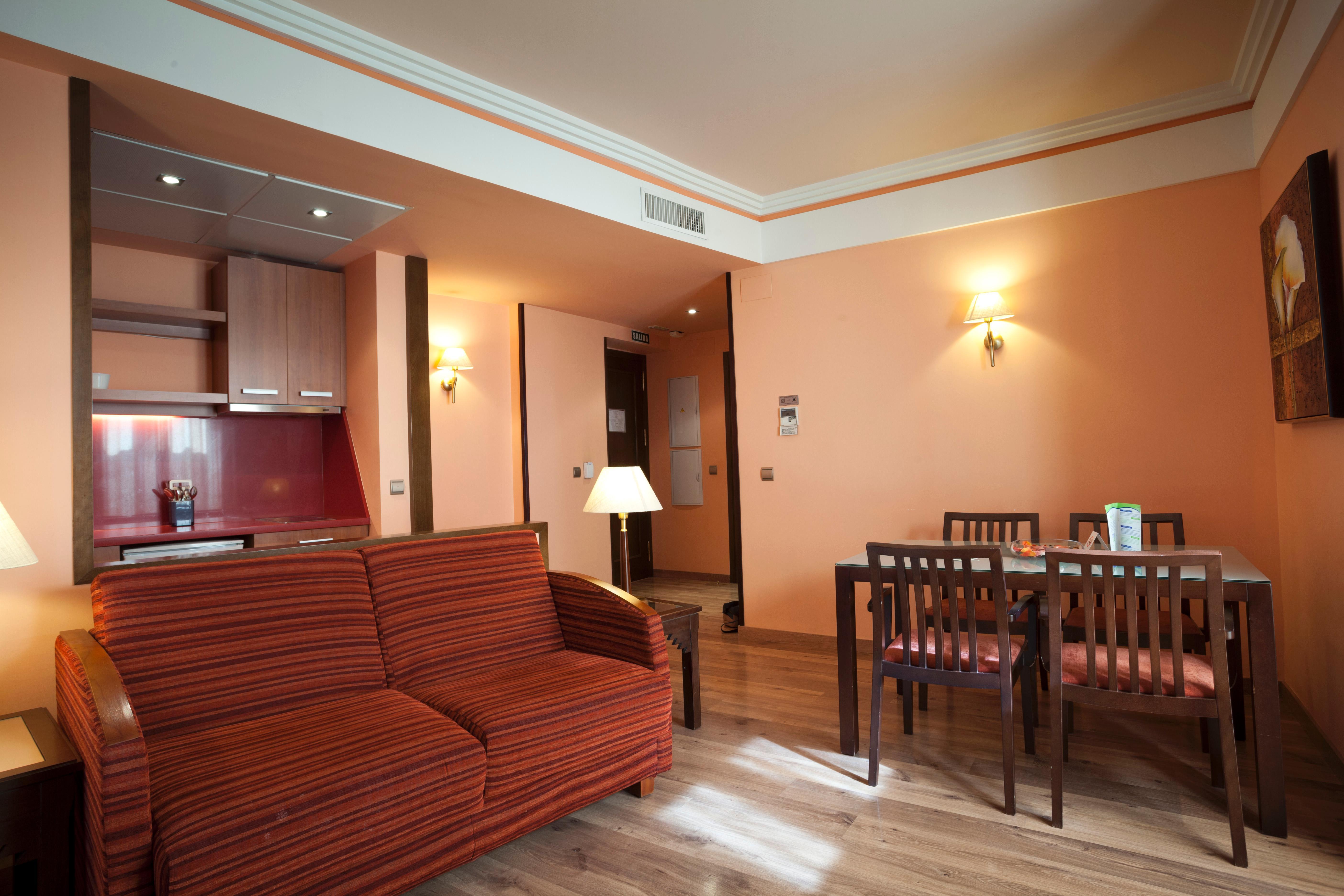 Gran Via 44 Hotel 4*