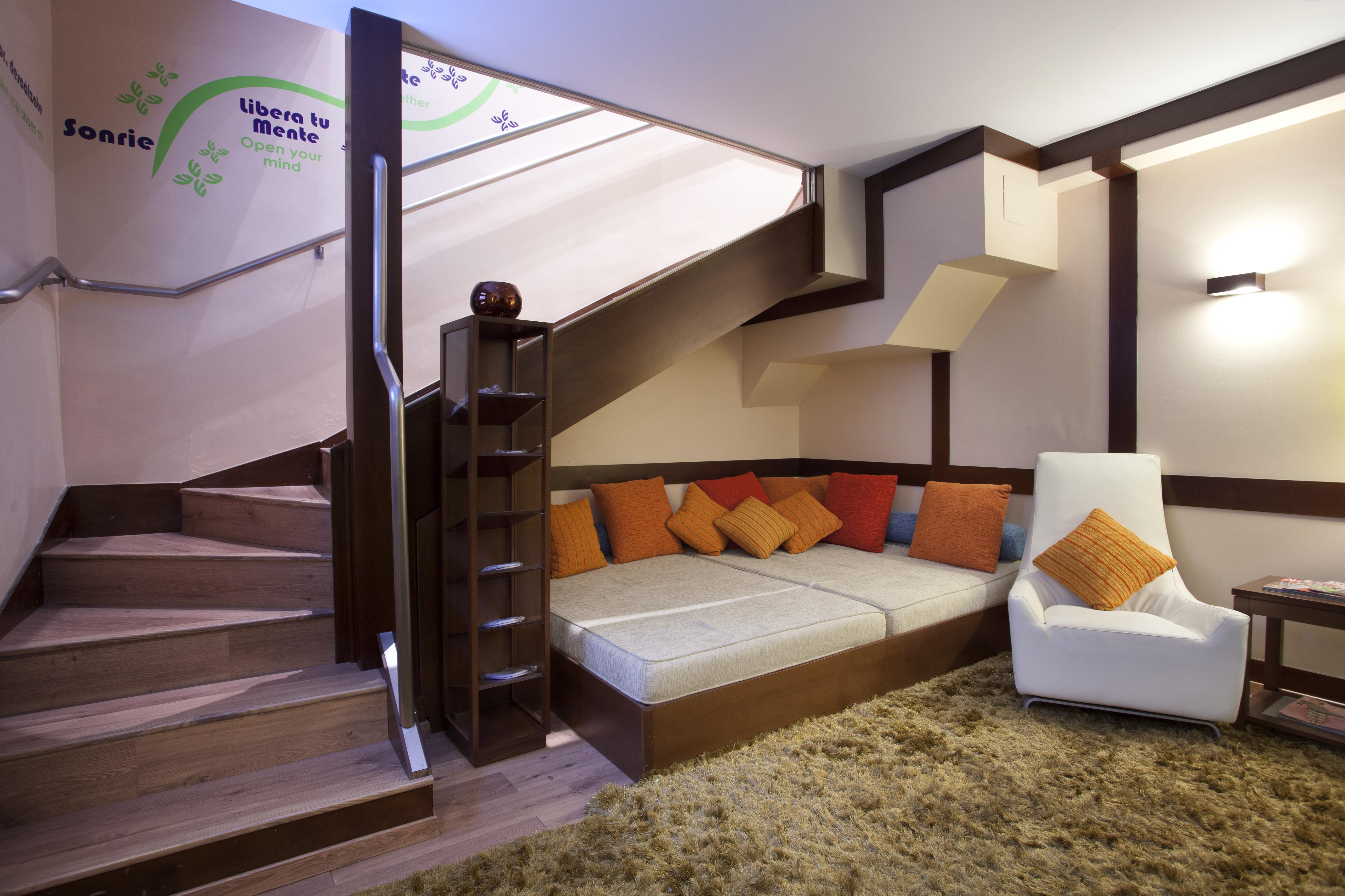 Hotel Gran Via 44