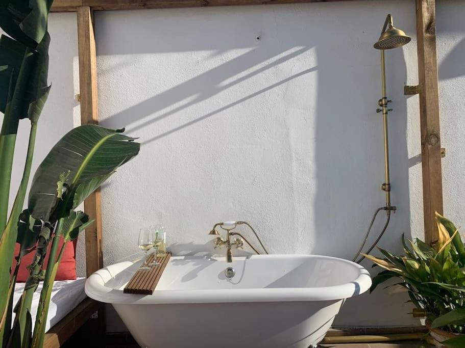 Cosy Loft With Amazing Terrace & Spectacular Views Căn hộ Granada
