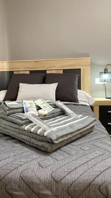 Soleada, Amplia Y Renovada Vivienda Nhà nghỉ Granada