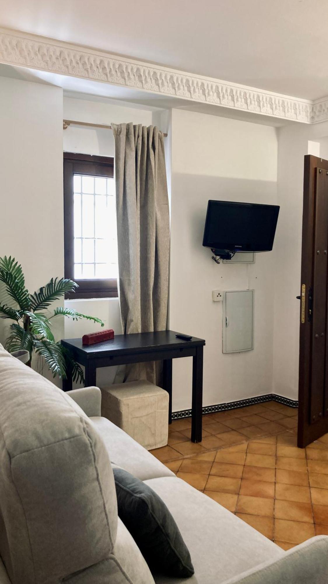 Apartment Adanar-apartamentos Muralla Ziri