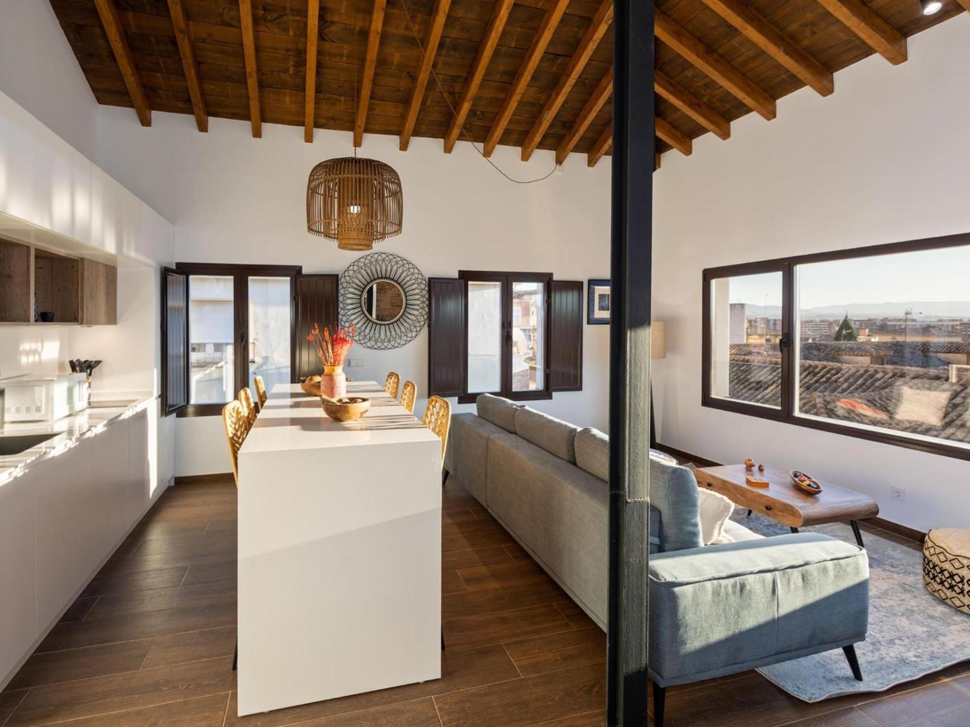 Căn hộ Santiago Duplex Penthouse *