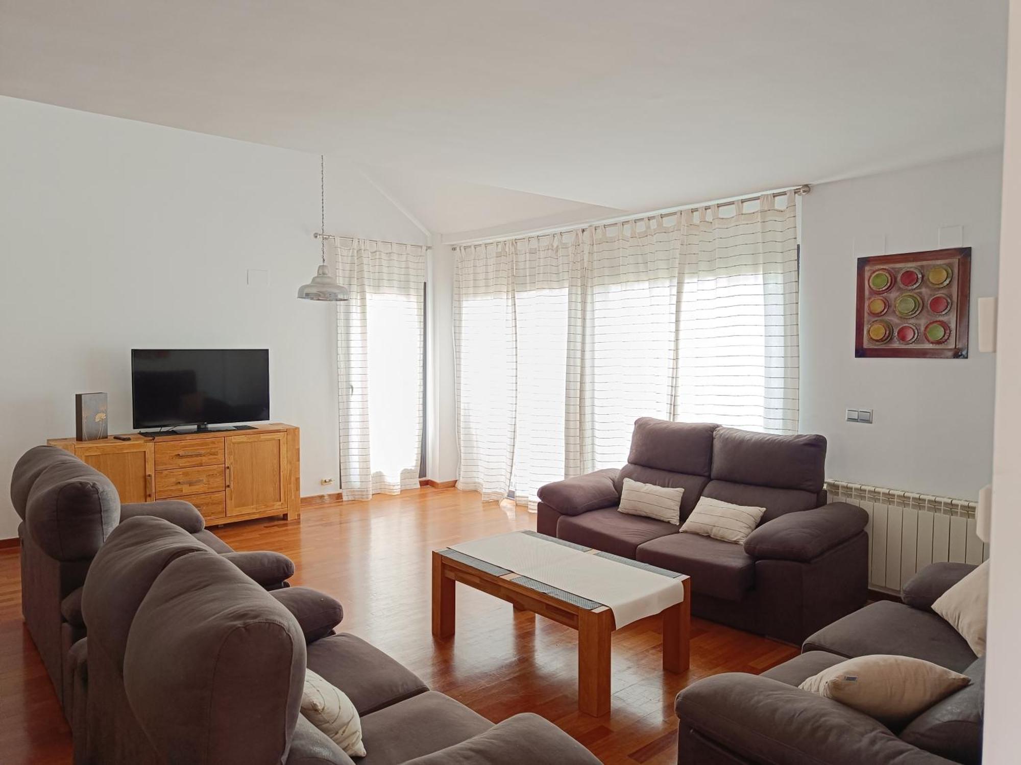 Casa En Con Vistas En Zona El Serrallo Homestay