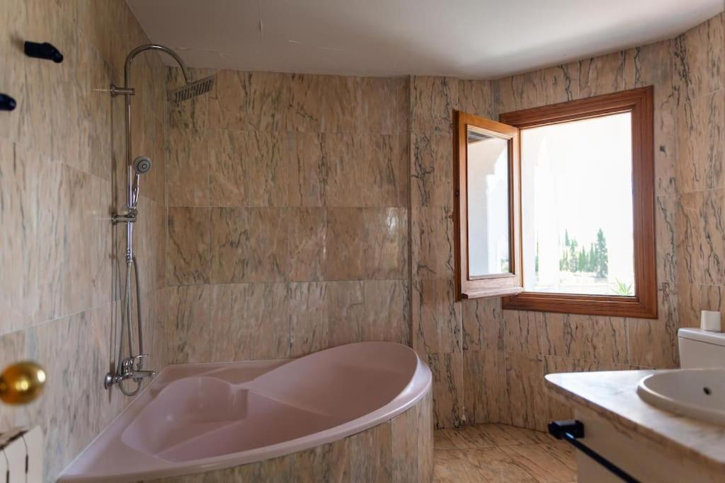 Nhà nghỉ Casa Con Piscina Granada