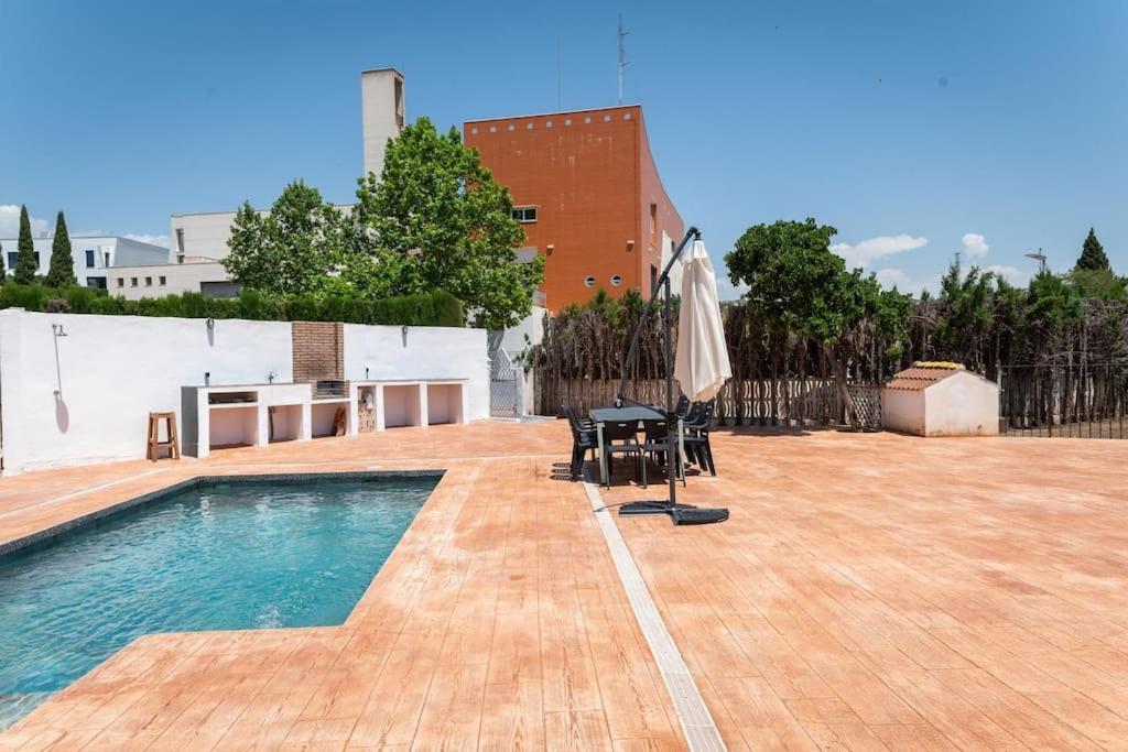 Casa Con Piscina