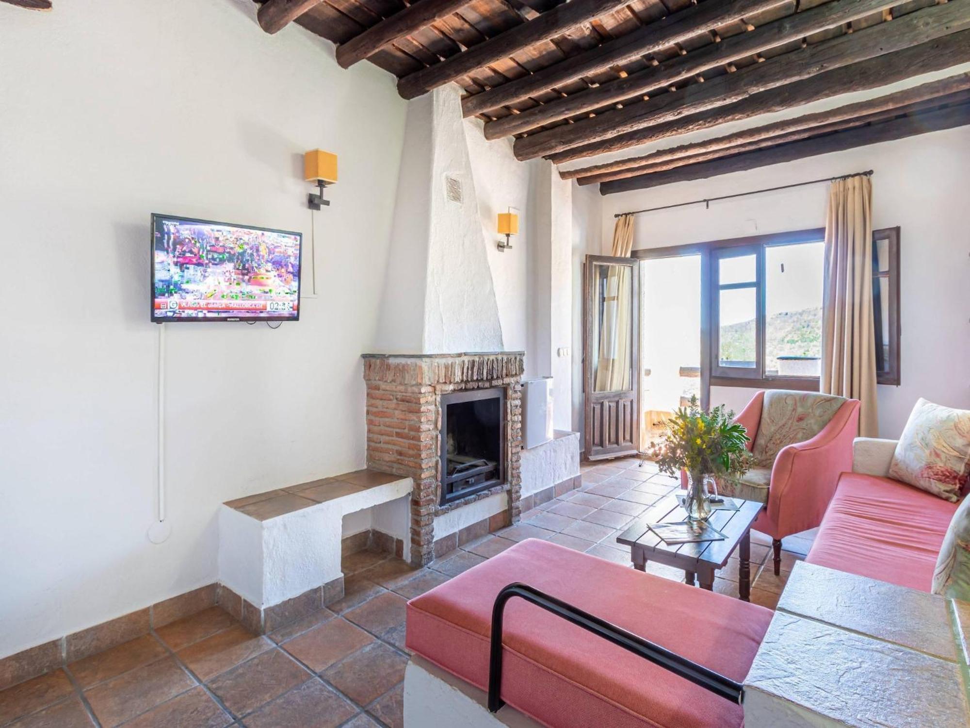 Apartment Romantic In With Shared Pool