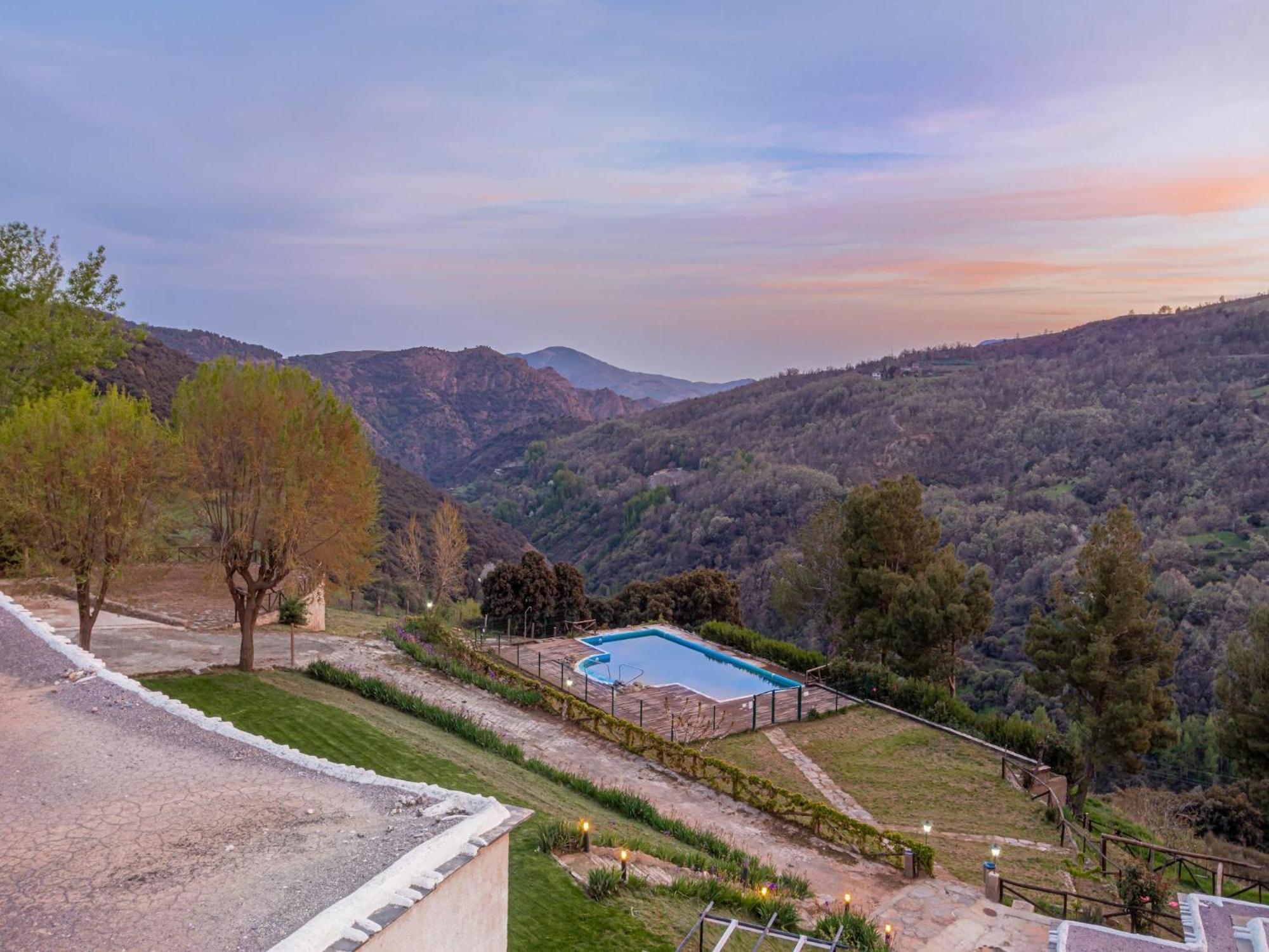 Romantic In With Shared Pool Apartment Granada