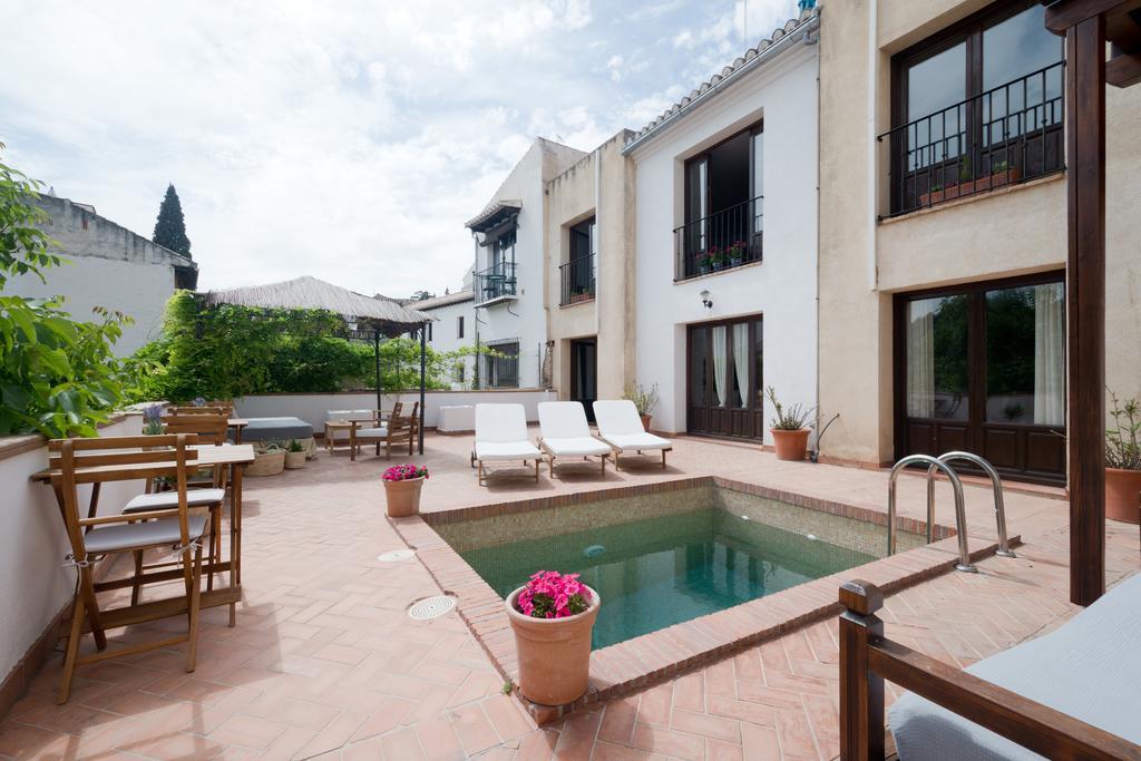 Casa Bombo 3*