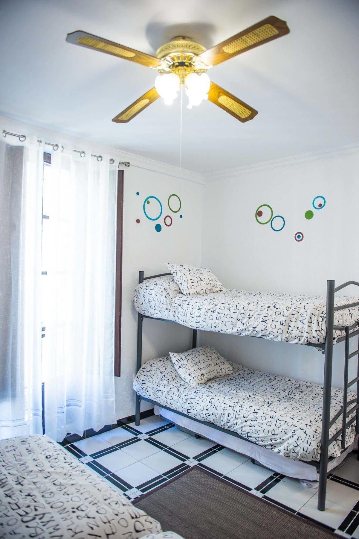 Pension Venecia Gomerez Holiday home Granada