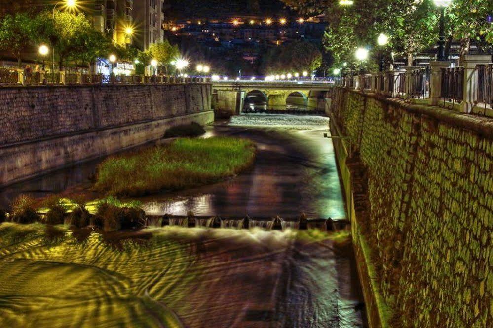 Nevot Granada