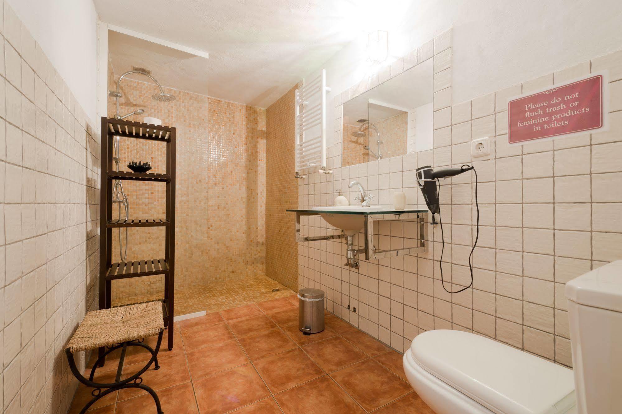 Casa Bombo 3*