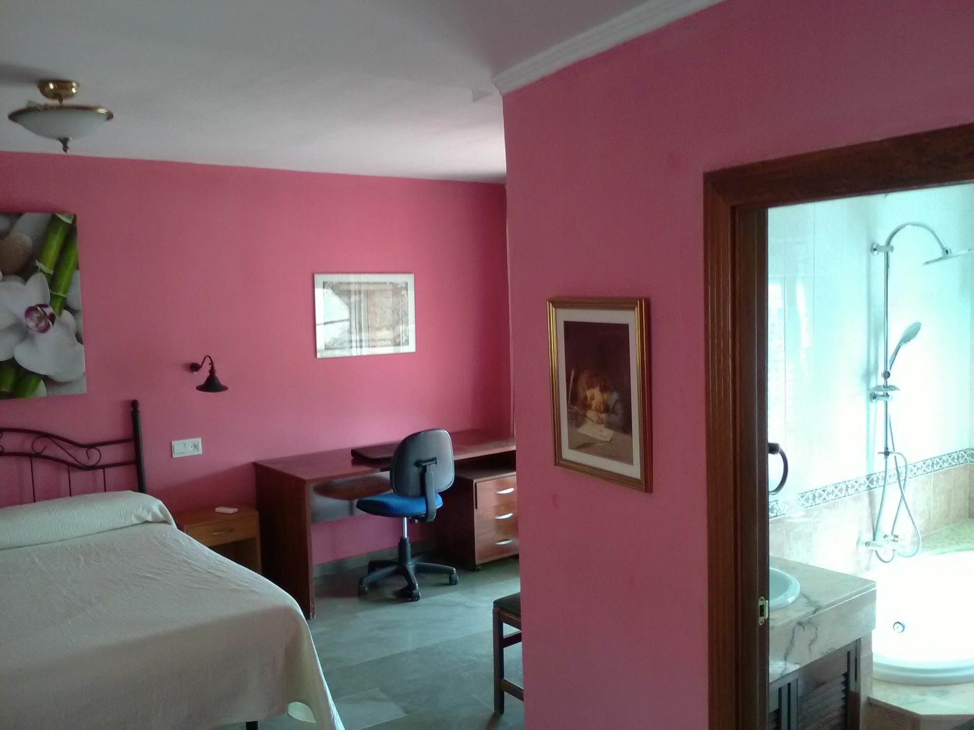Aben Humeya Apartment