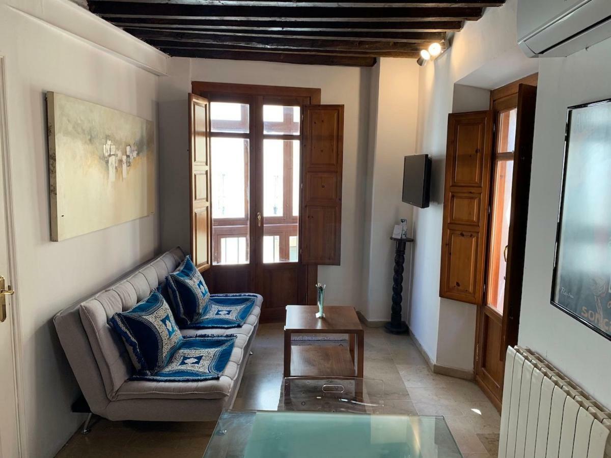 Charming De Gomerez Apartment Granada
