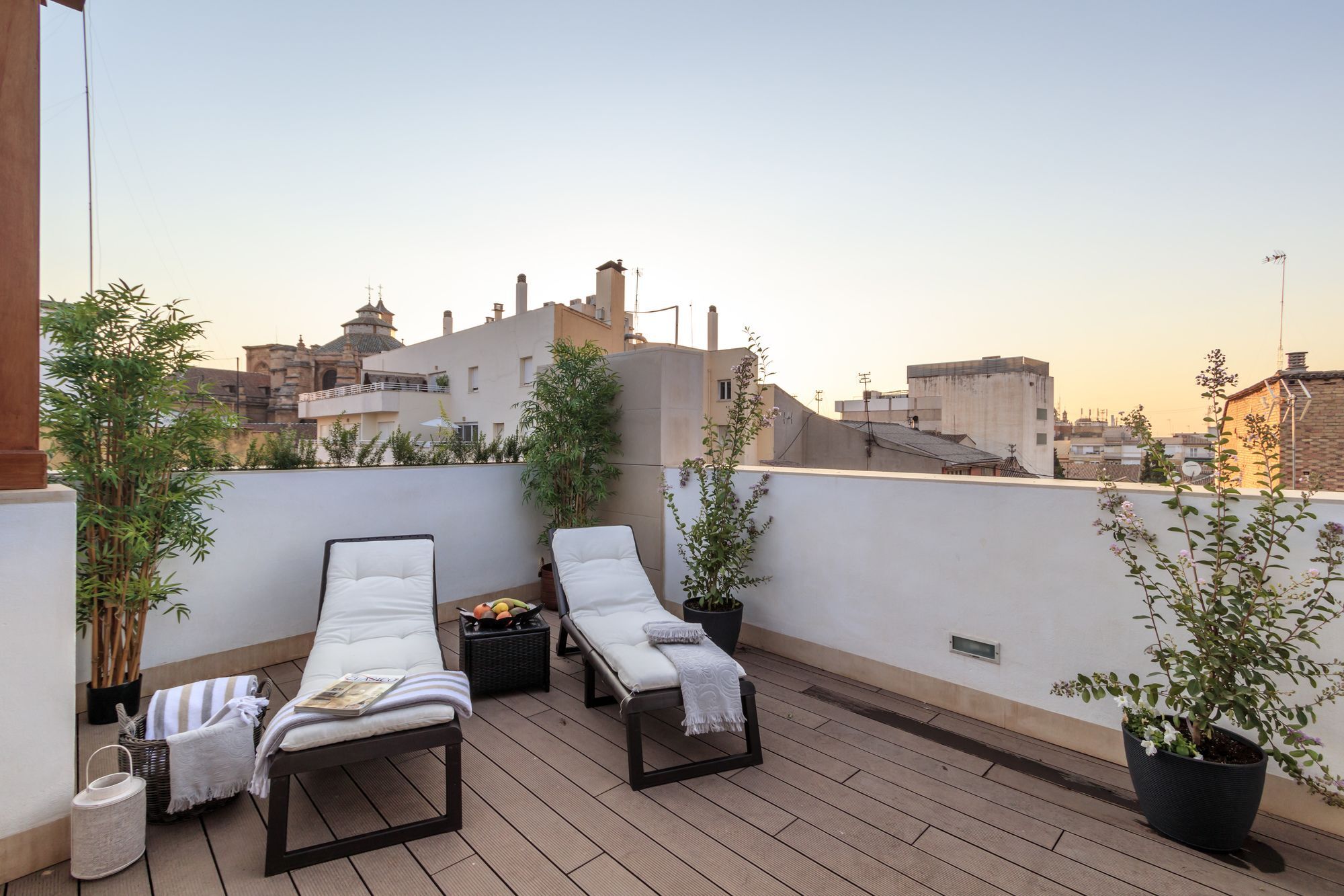 Chezmoihomes Plaza Nueva Penthouse *